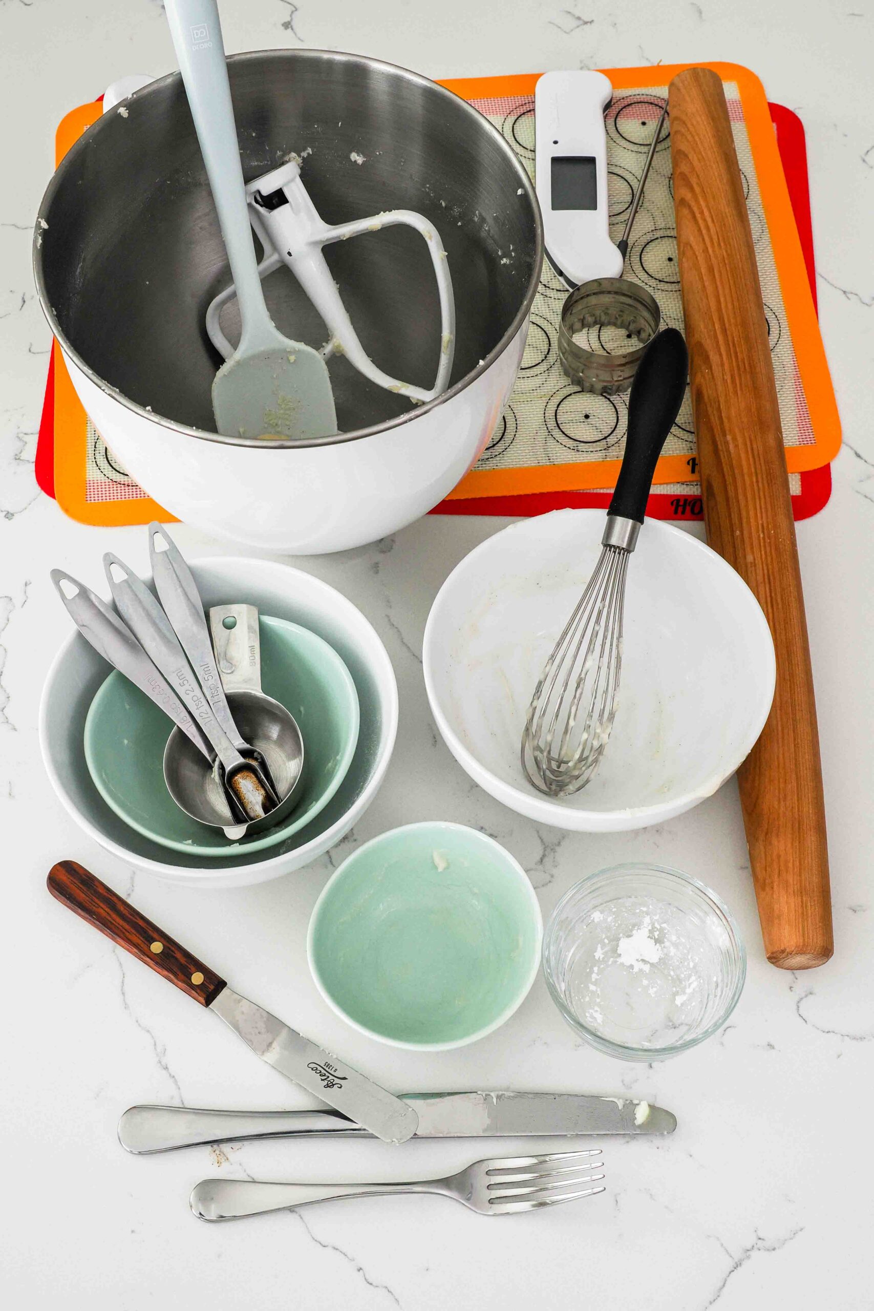 Dishes used to make vanilla shortbread cookies.